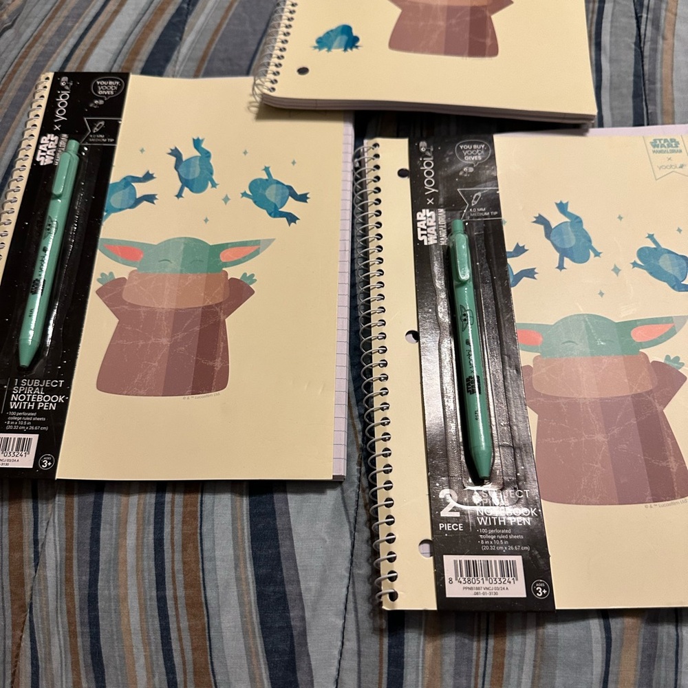 3 NWT Star Wars GROG Frogs Yoda Notebook Paper & Matching Pen set